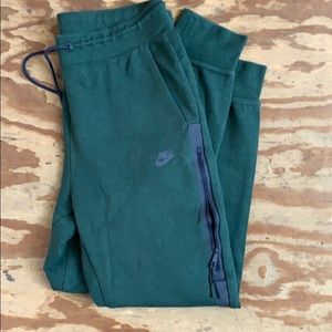 Nike Tech Joggers